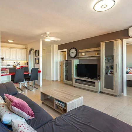 Floor View By Altamarhomes Apartament